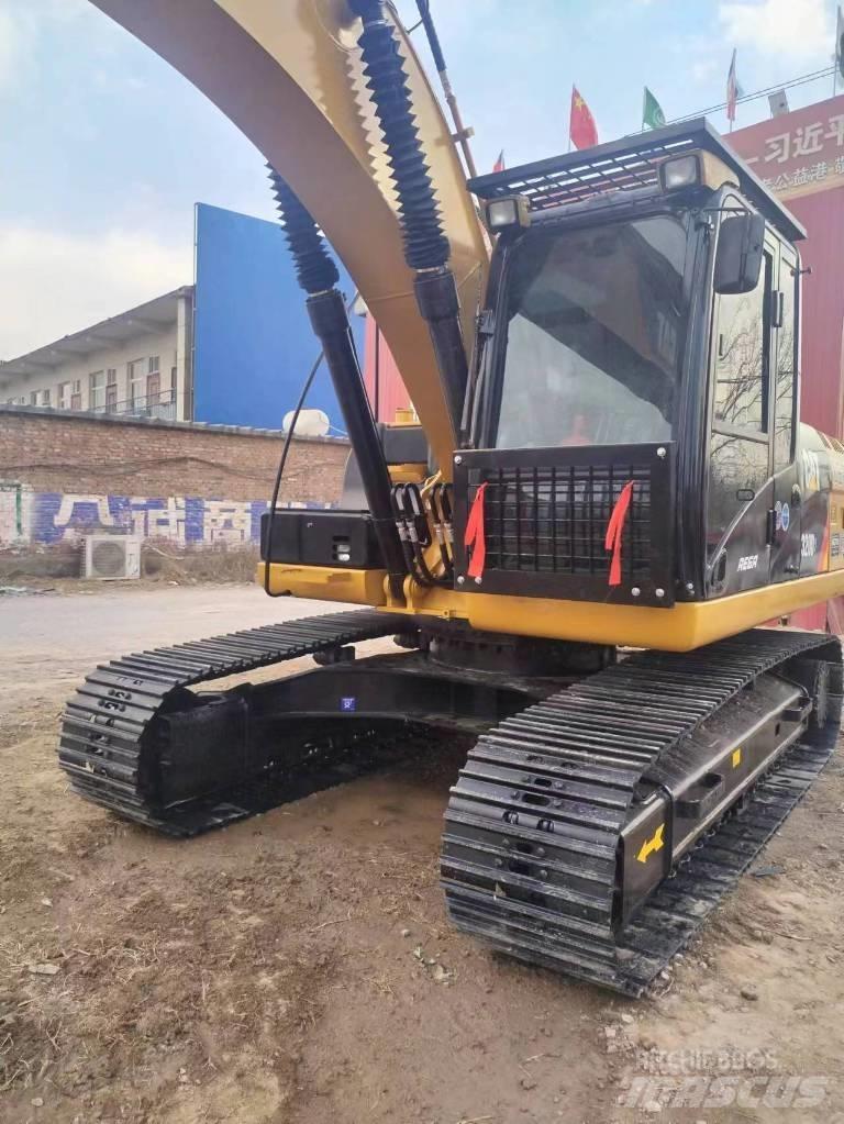 CAT 320 D Верижен екскаватор
