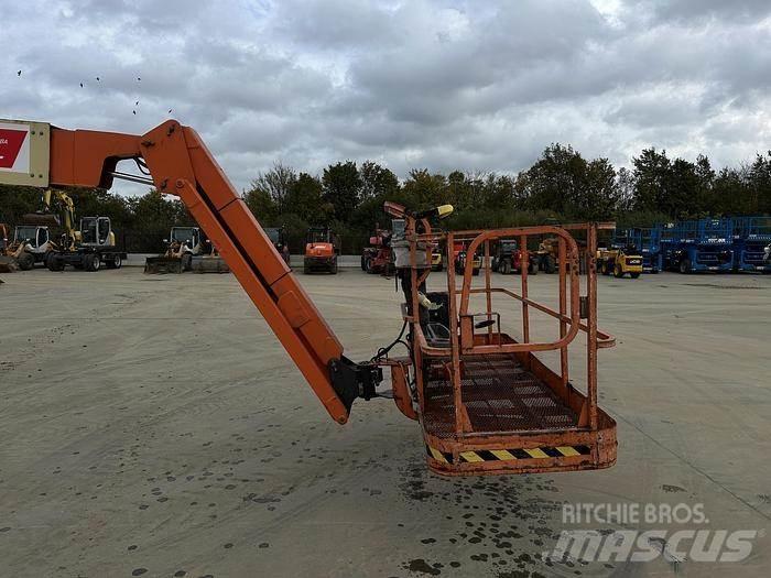 JLG 800AJ Други вишки и платформи