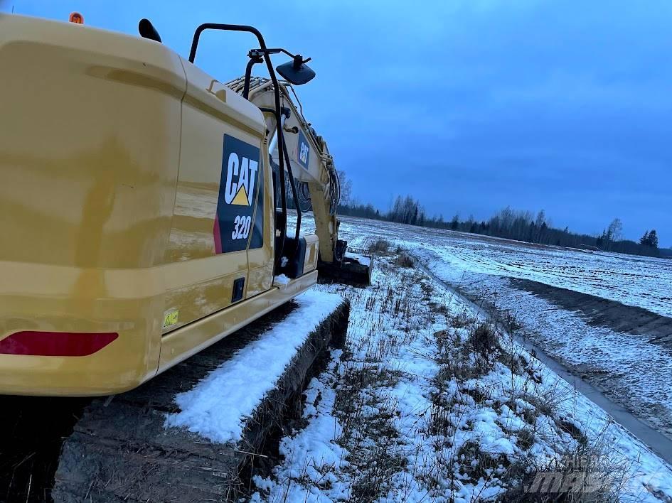 CAT 320 Верижен екскаватор