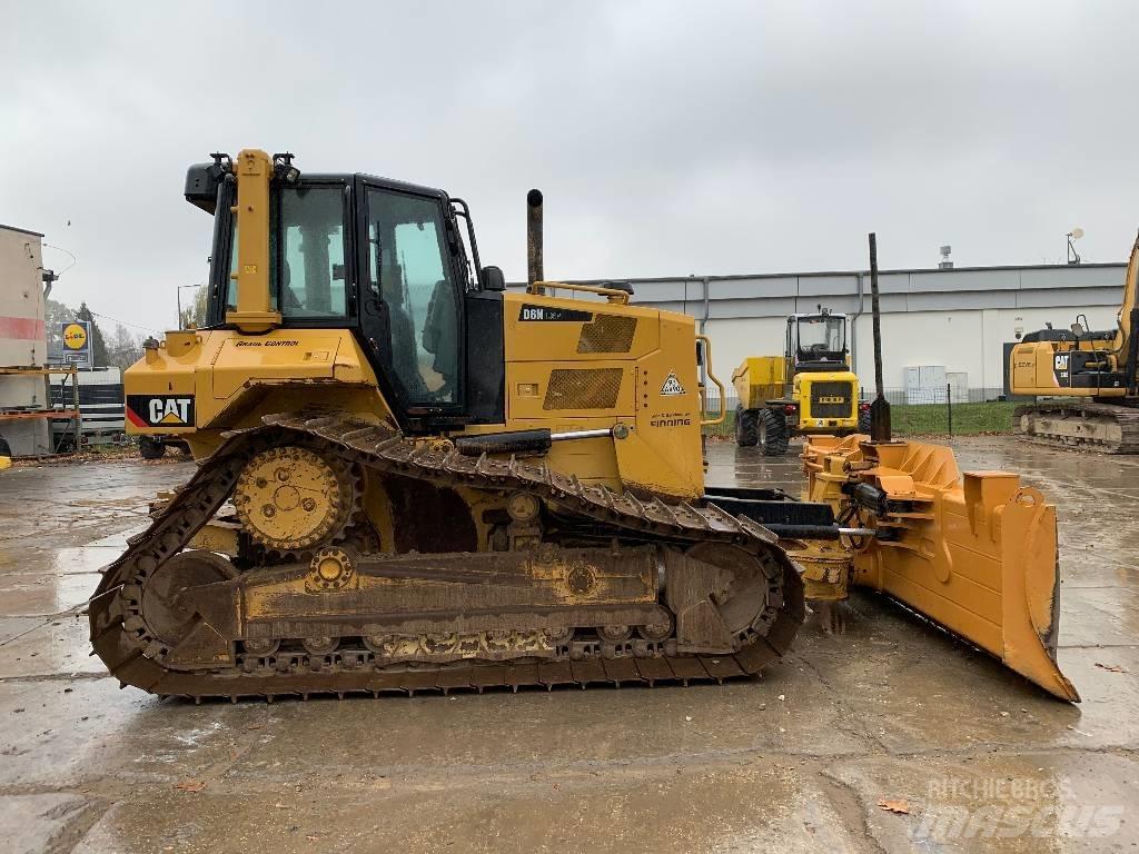 CAT D 6 N LGP Верижни булдозери

