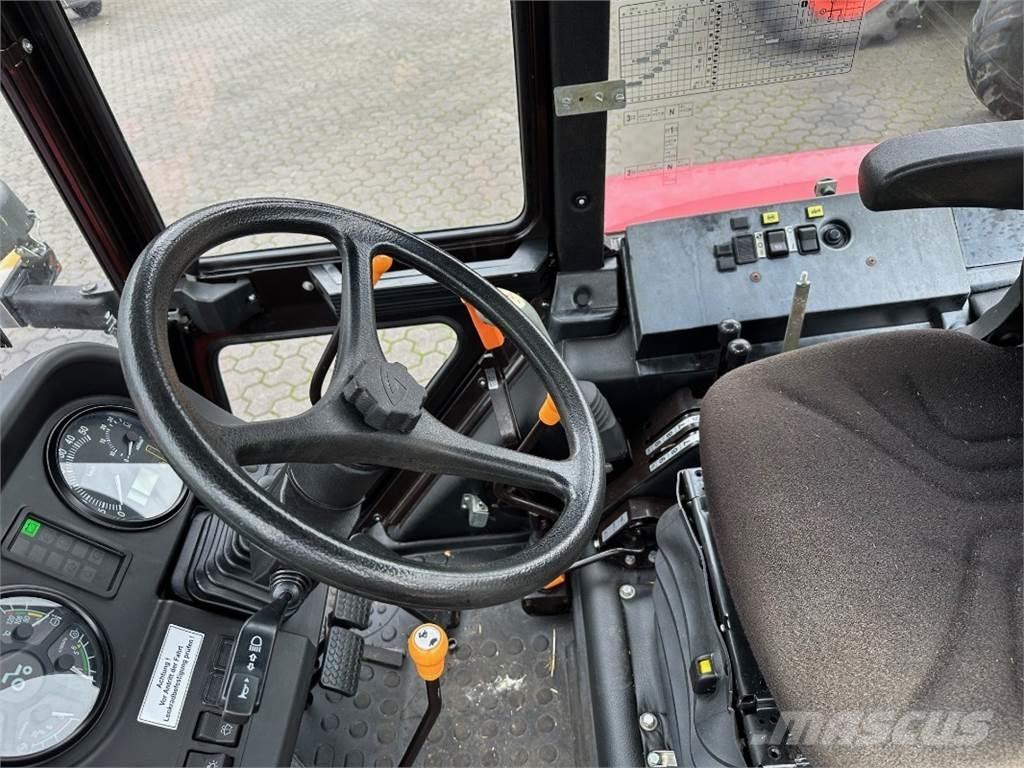 Belarus MTS 952.2 Трактори