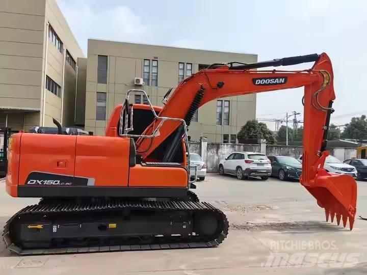 Doosan DX150 Средни екскаватори 7т - 12т