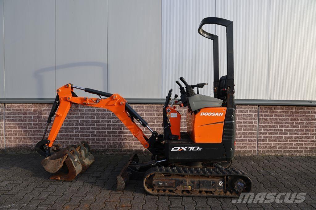 Doosan DX10 Мини екскаватори < 7 т