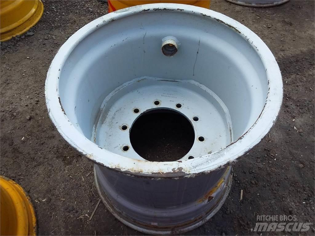 Valmet 801 24x26,5 Гуми