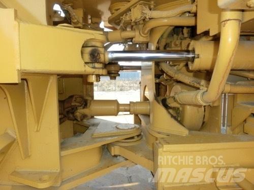CAT 950H Колесни товарачи