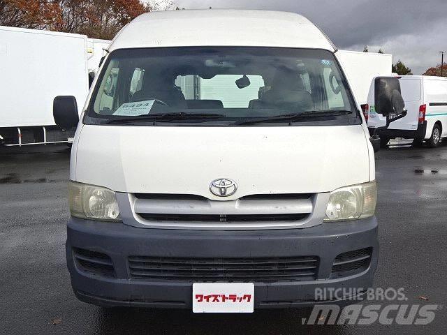Toyota CBF-TRH223B Други