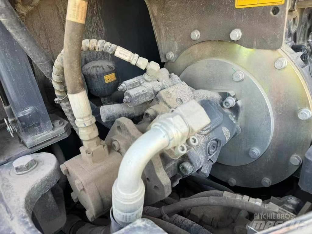 Doosan DX60W Колесни екскаватори