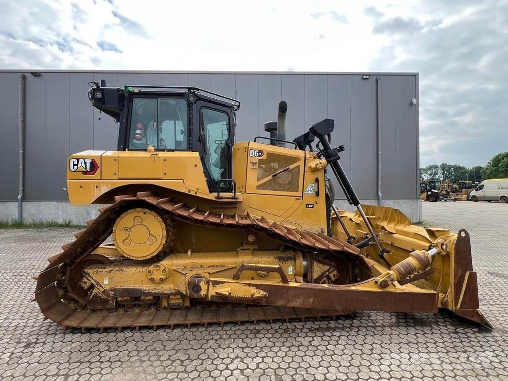 CAT D6XE Верижни булдозери
