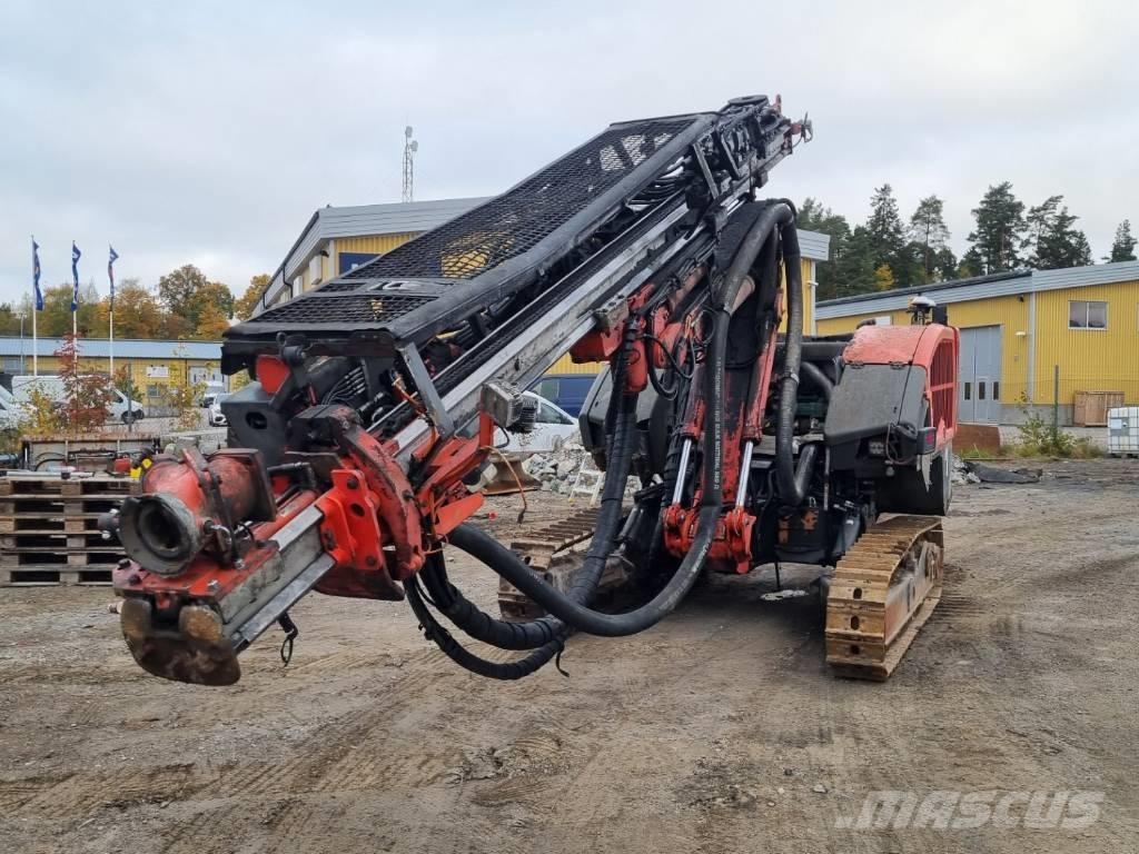Sandvik Dino DC400Ri Апаратура за повърхностна редова сеидба