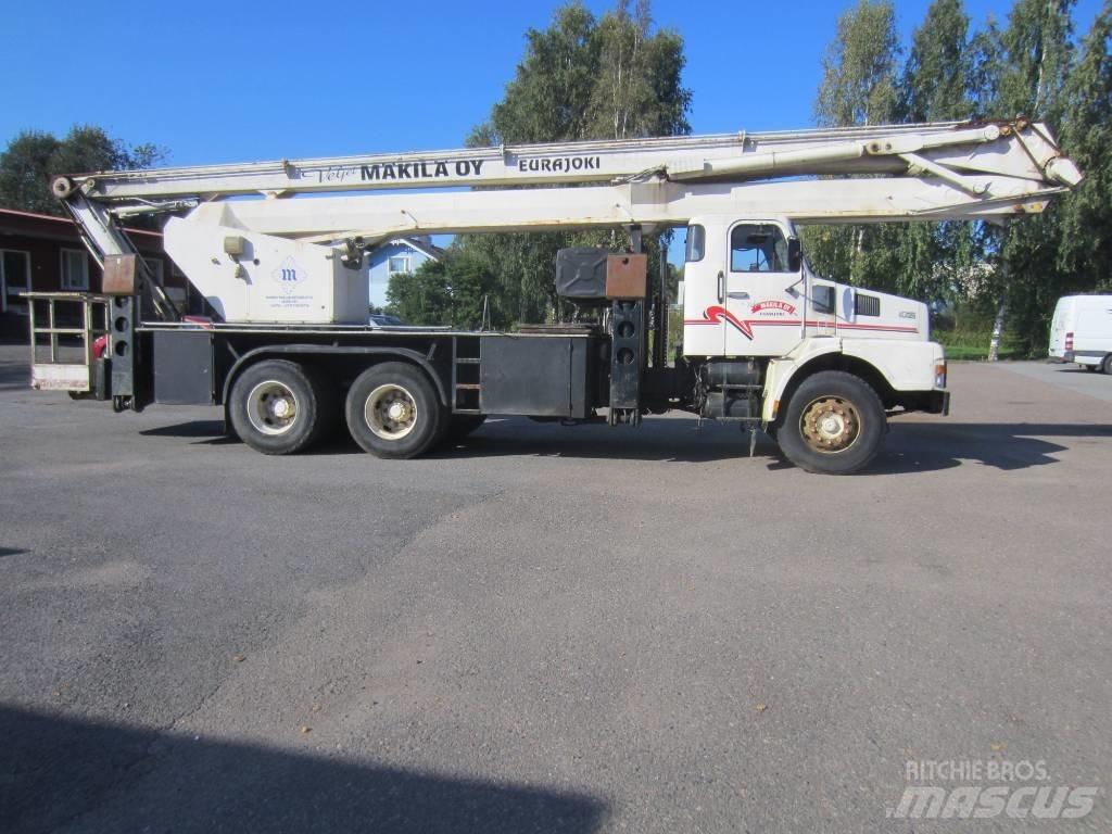 Volvo N 7 6X2 4600 Автокранове
