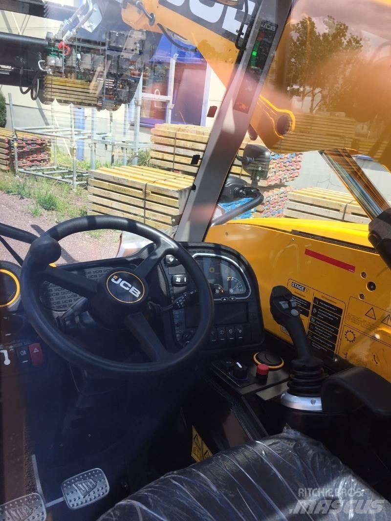 JCB 525-60 Телескопични товарачи