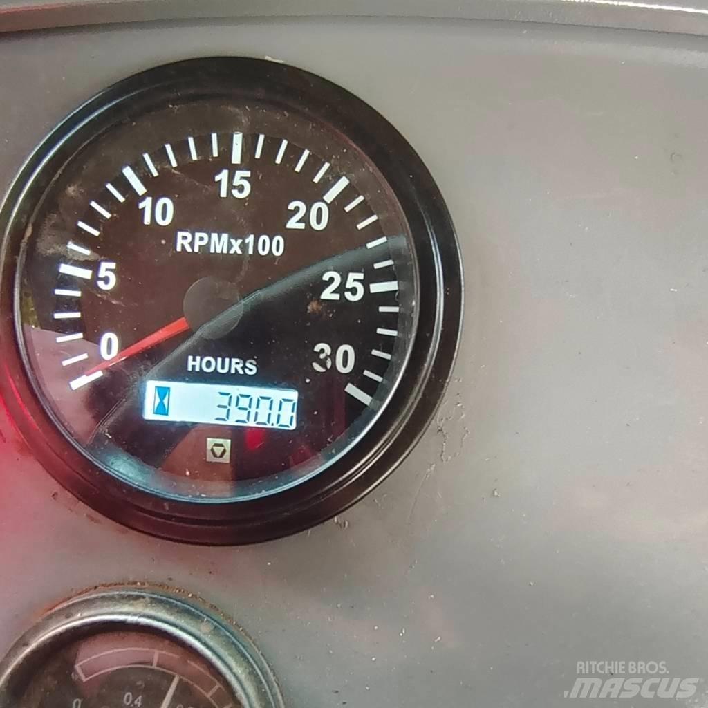 XCMG XS 223 J Еднобарабанни ролки
