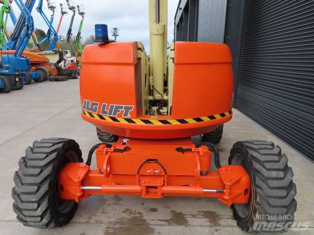 JLG 600 AJ Съчленени стрелови подемници