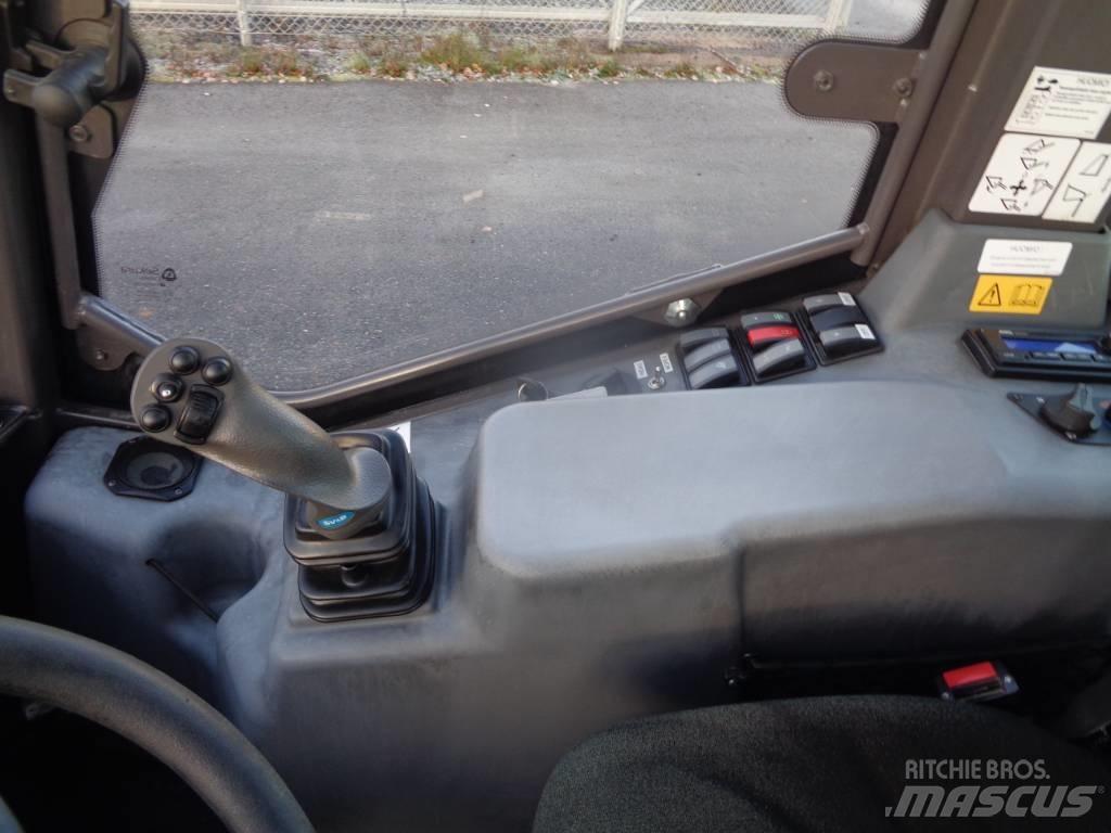 Mecalac AX850 V Колесни товарачи