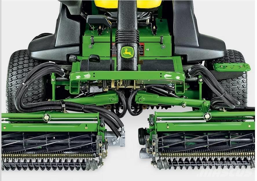 John Deere 2500 A Косачки за Greens