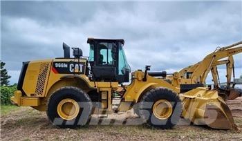 CAT 966M Колесни товарачи