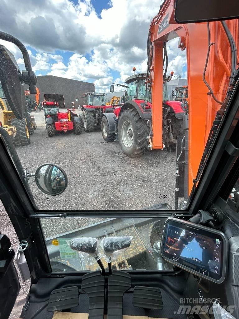 Develon DX85R-7 Средни екскаватори 7т - 12т