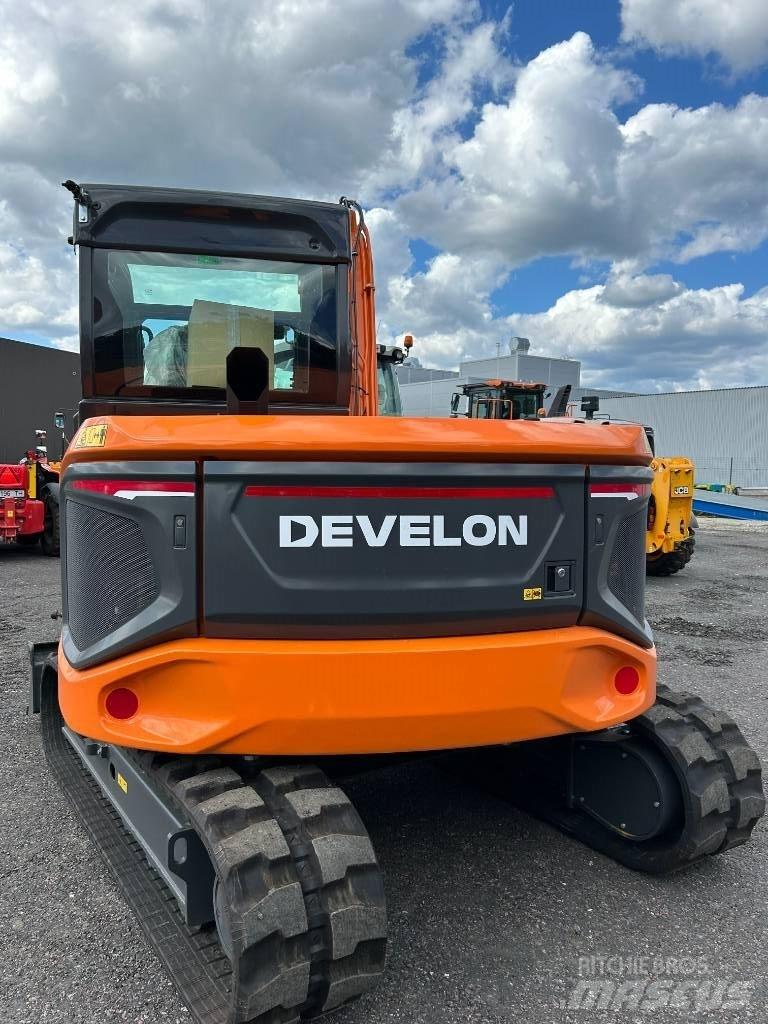 Develon DX85R-7 Средни екскаватори 7т - 12т