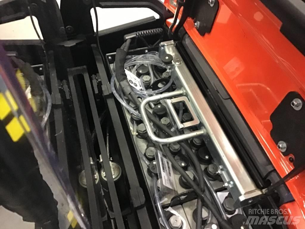Toyota / BT SPE 140 L Колички високоповдигачи с теглич