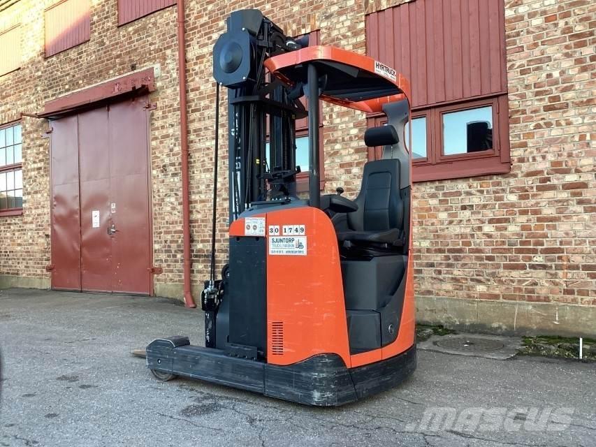 BT RRE 160 Ретрак/ Високоповдигач с изместване на вилката напред