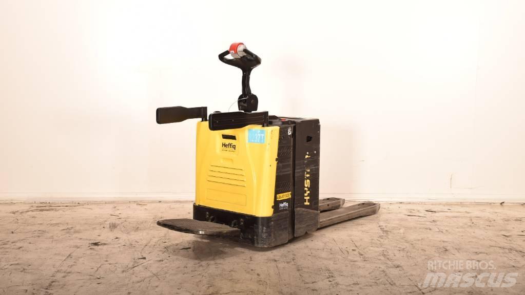 Hyster P 2.0 S Транспалетни колички с платформи