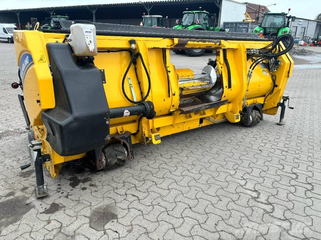 New Holland FR 500 Самоходни фуражири