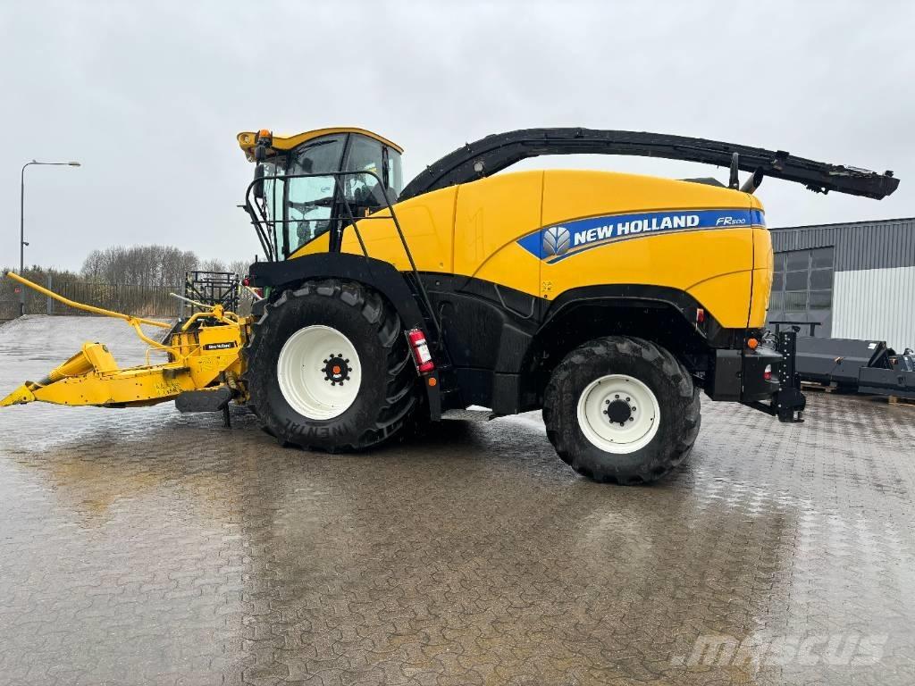 New Holland FR 500 Самоходни фуражири