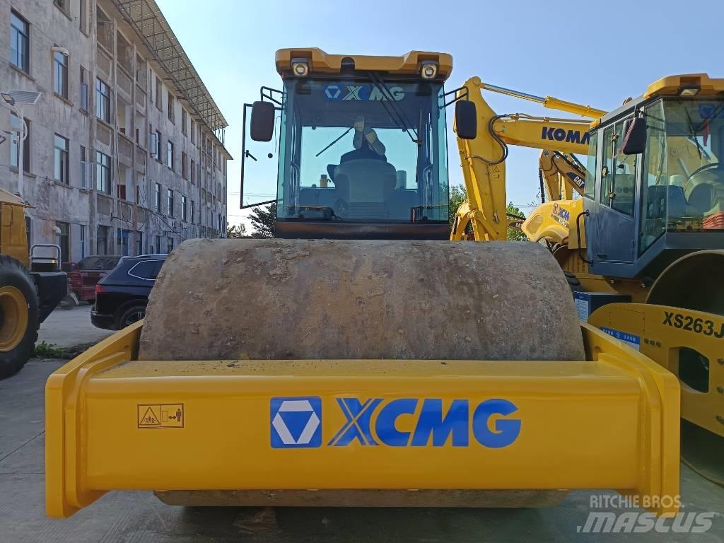 XCMG XS 223 J Еднобарабанни ролки
