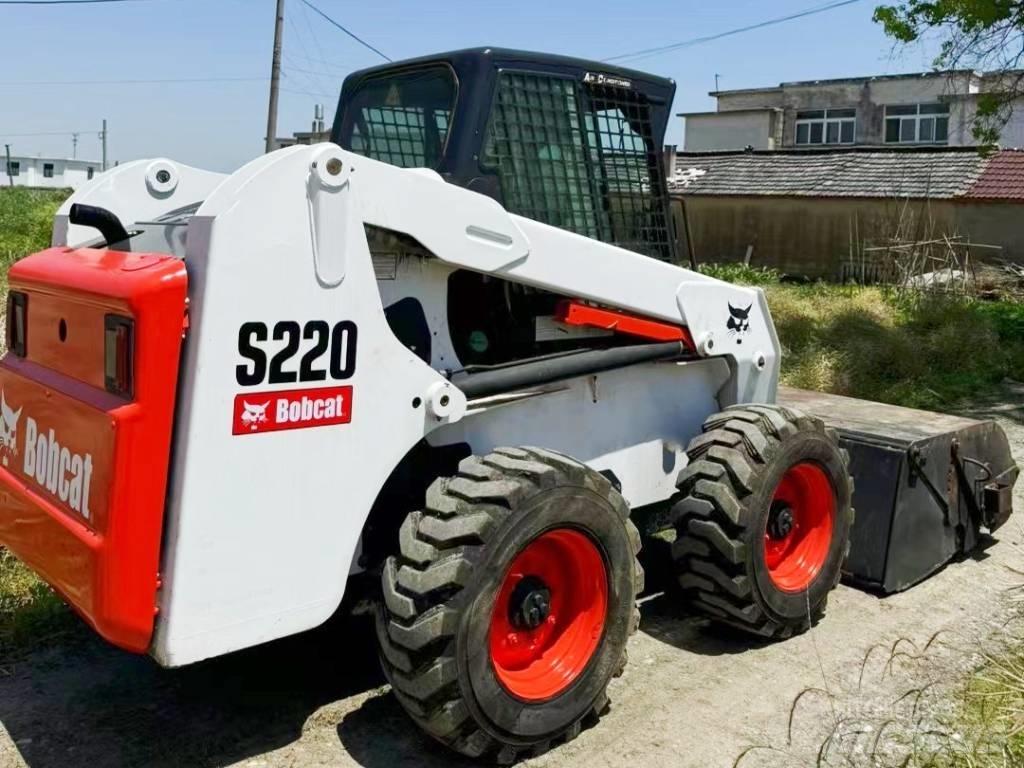Bobcat S 220 Мини товарачи
