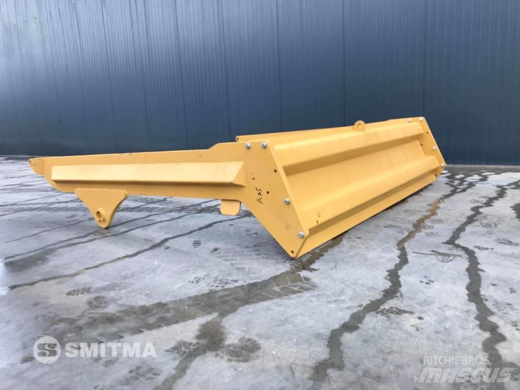Volvo A25F Задни врати
