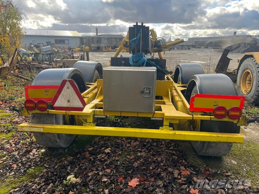 Lokomo AH132 Грейдери