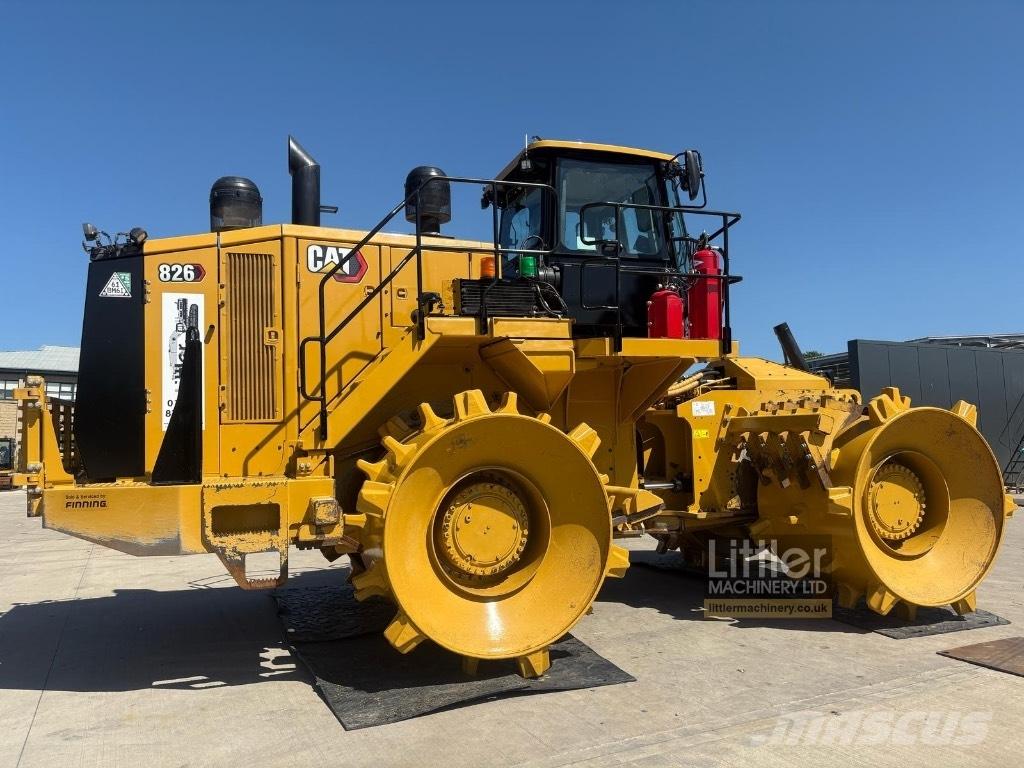 CAT 826 K Машини за опаковане на отпадъци