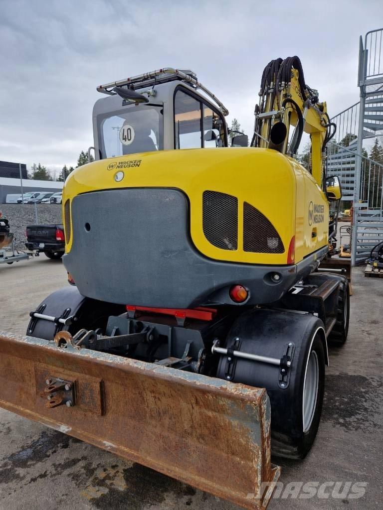 Wacker Neuson 9503 Колесни екскаватори
