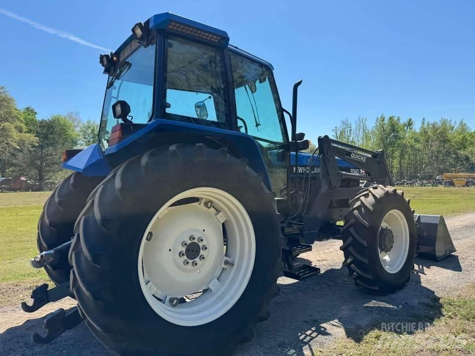 New Holland 8340 Трактори