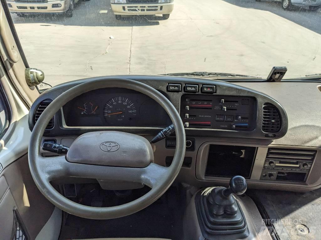 Toyota Coaster Bus Мини бусове
