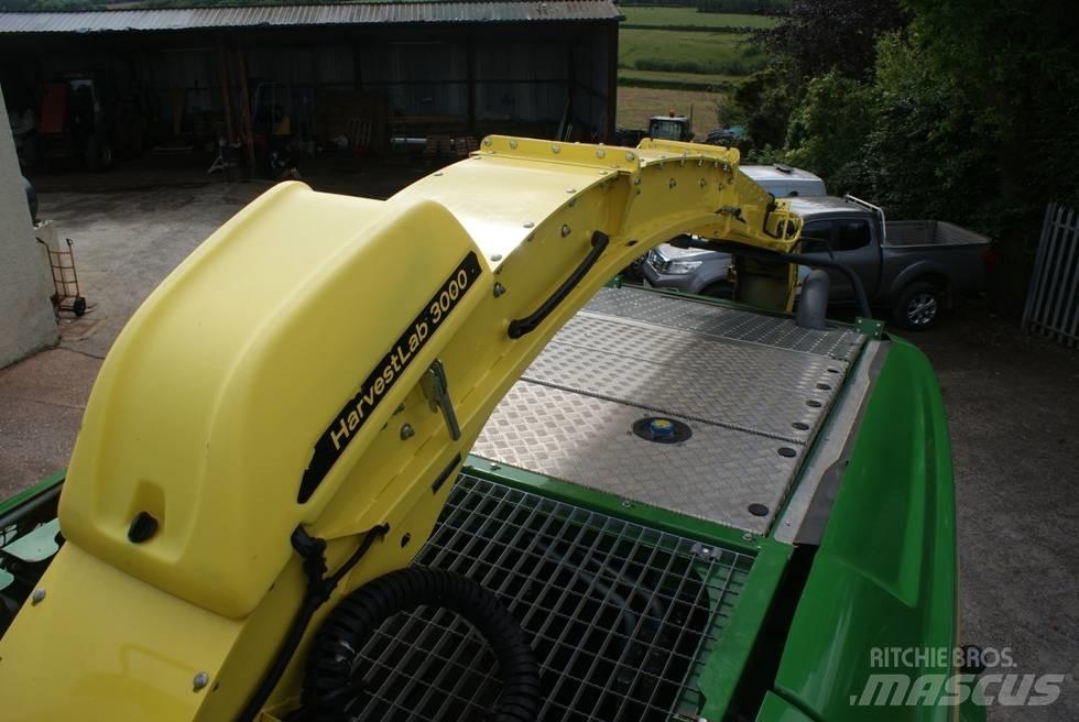 John Deere 8400 T Самоходни фуражири