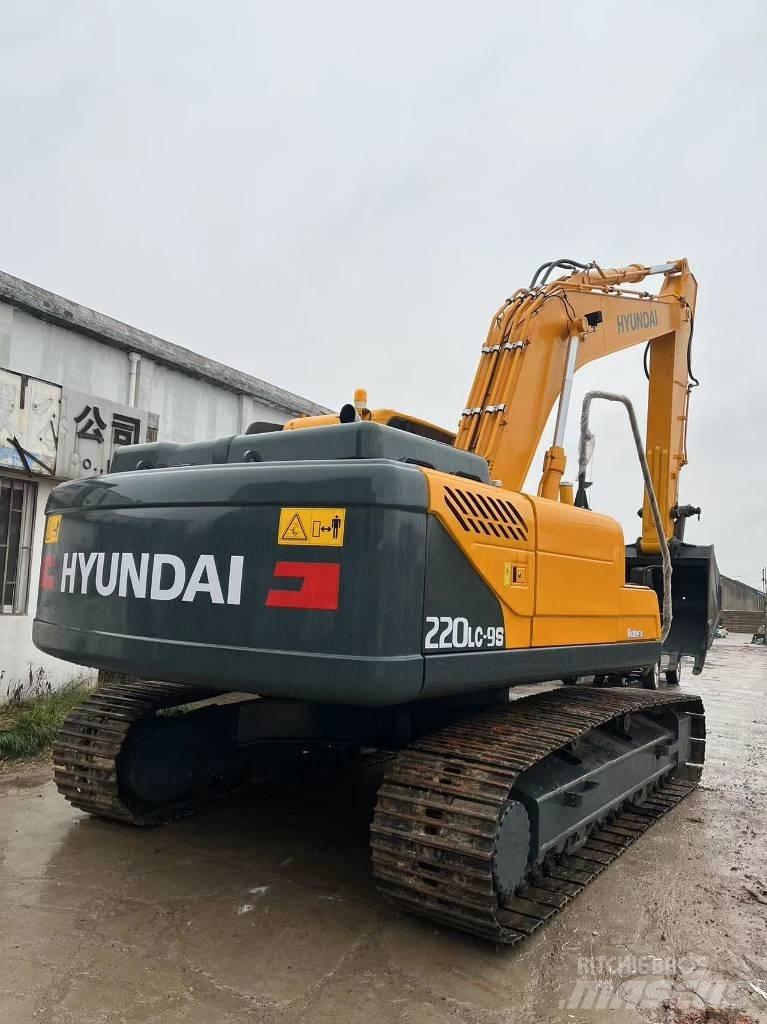 Hyundai R220LC-9S Верижен екскаватор