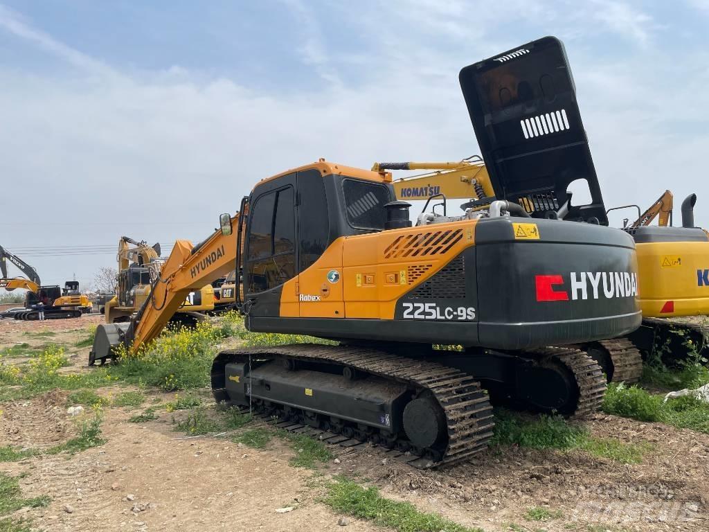 Hyundai 220LC-9S Верижен екскаватор