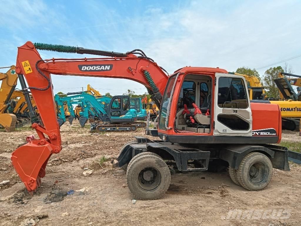 Doosan DH 150 W-7 Верижен екскаватор