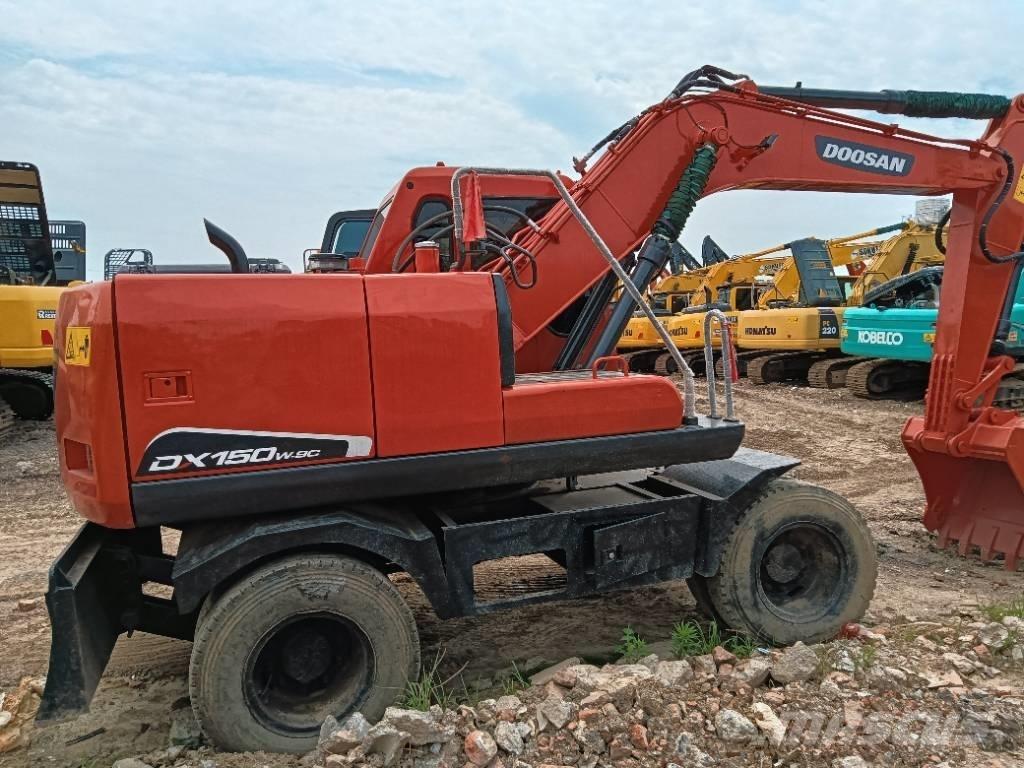 Doosan DH 150 W-7 Верижен екскаватор