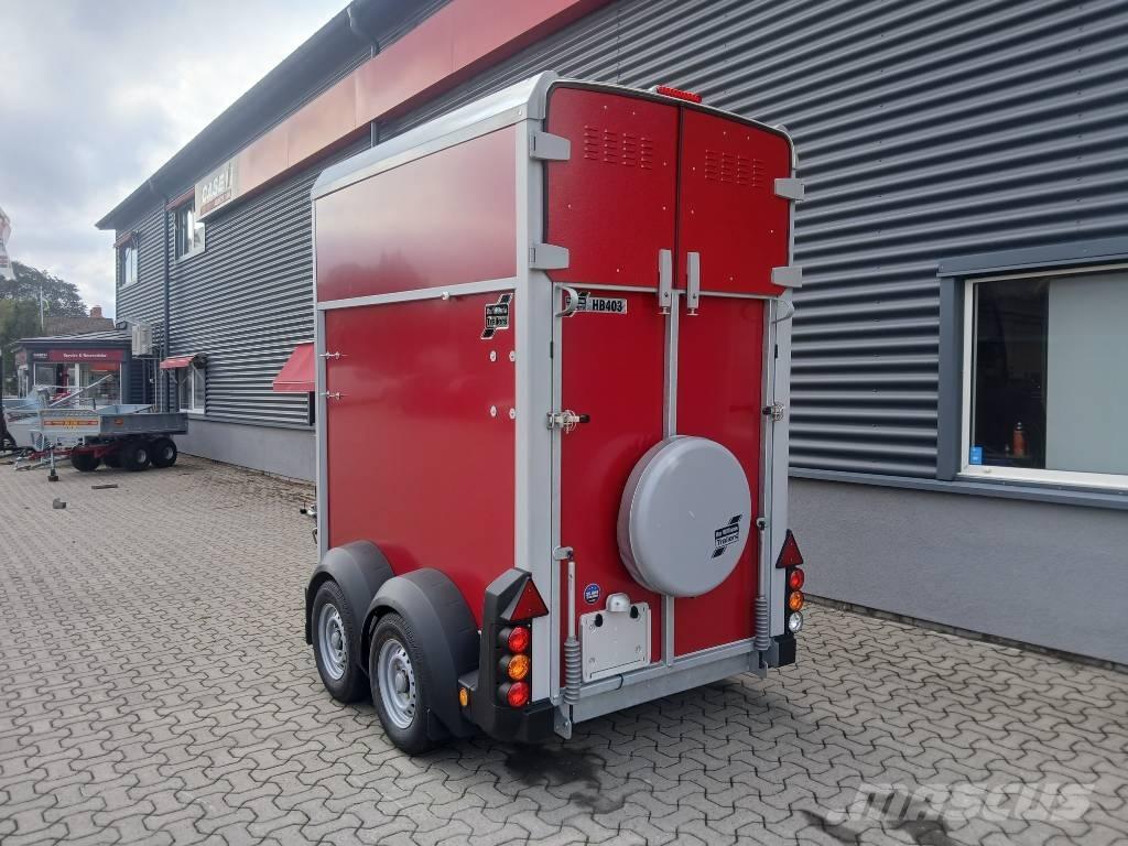 Ifor Williams HB403 Ремаркета за превоз на животни