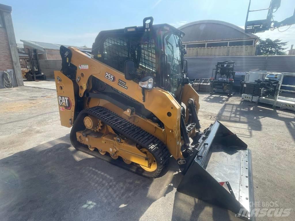 CAT 255 Верижен товарач