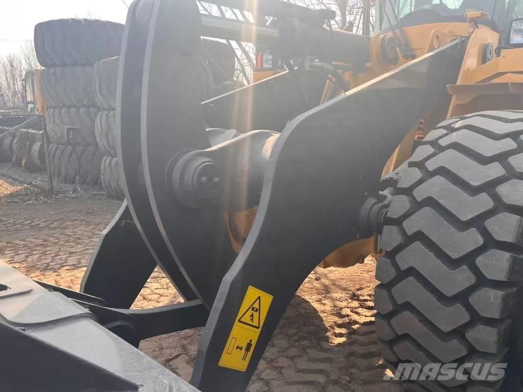 Volvo L 120 Колесни товарачи