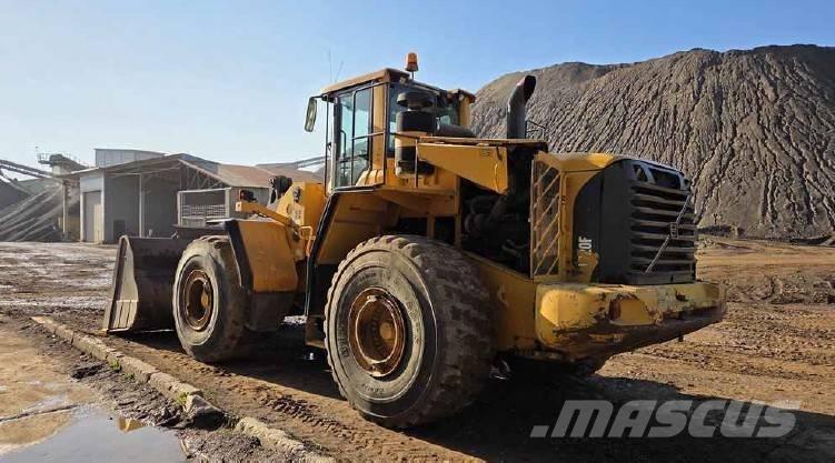 Volvo L 220 F Колесни товарачи