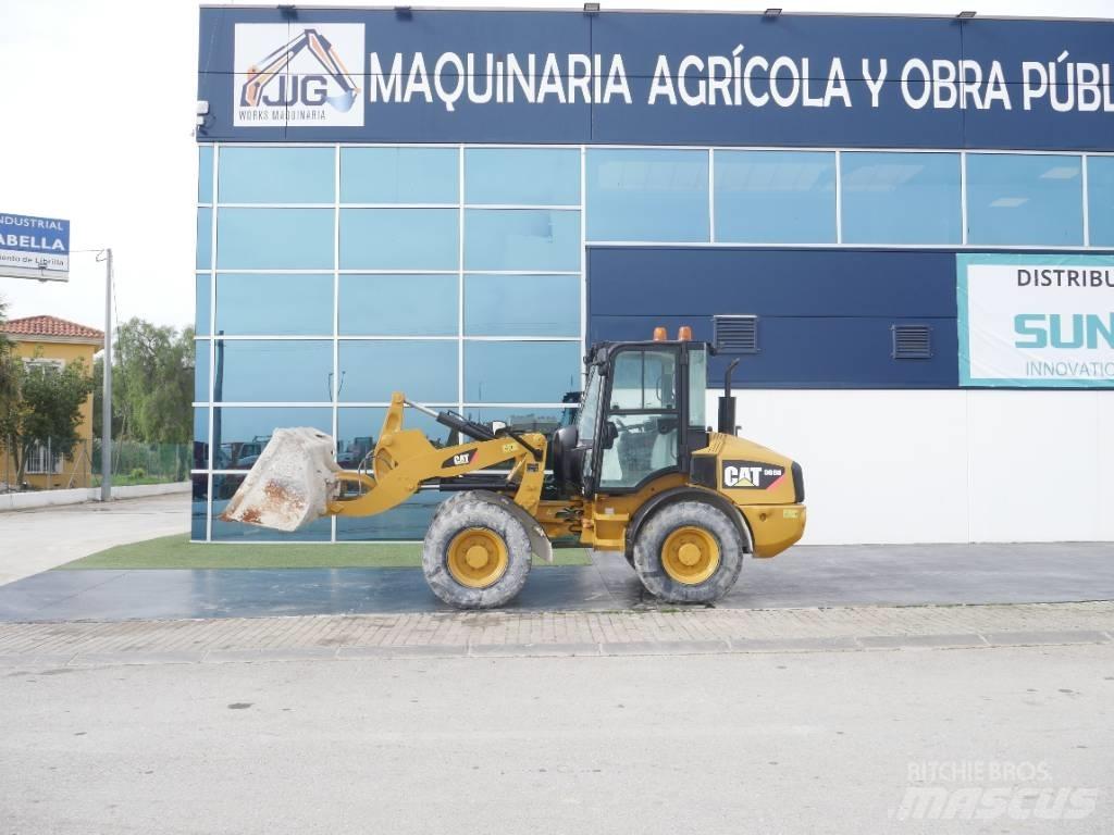 CAT 908 H Колесни товарачи
