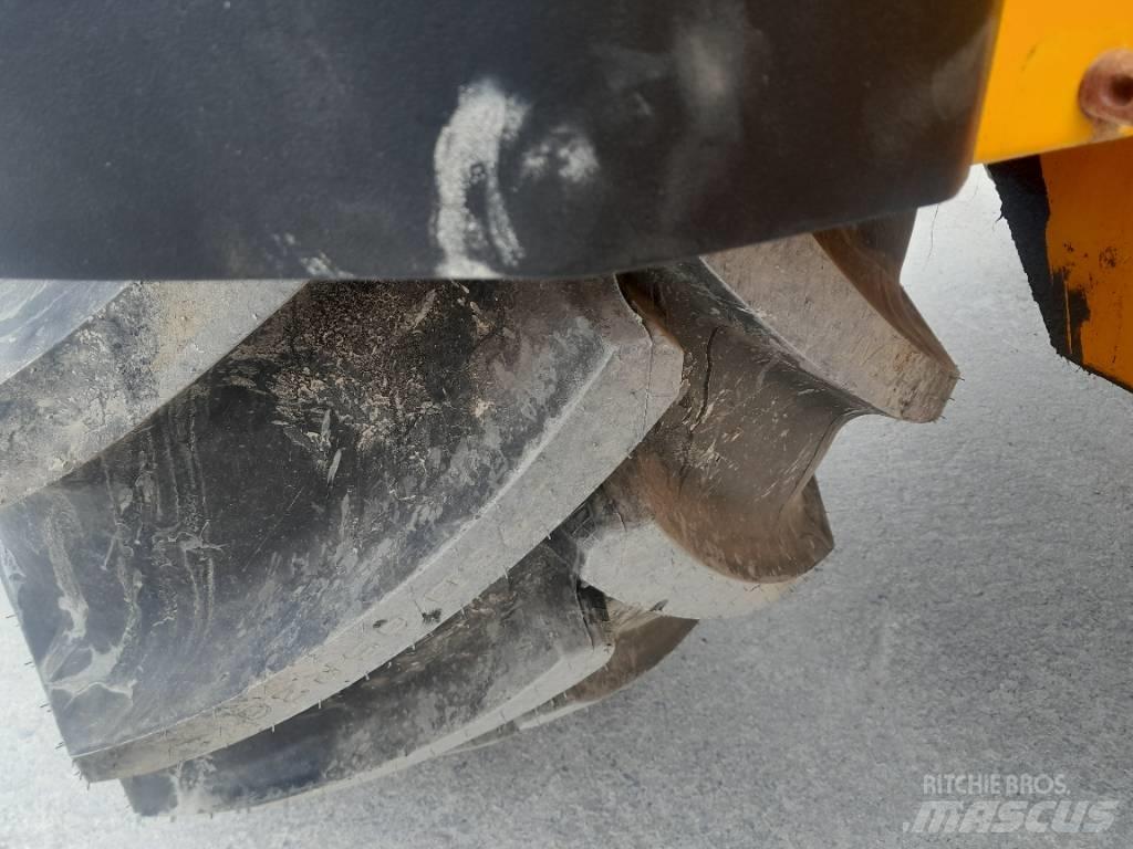 JCB 427 Колесни товарачи