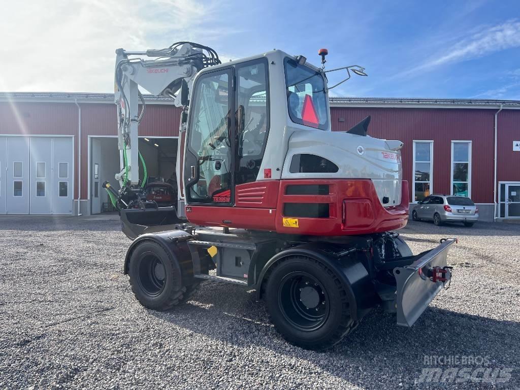 Takeuchi TB 395 W Колесни екскаватори