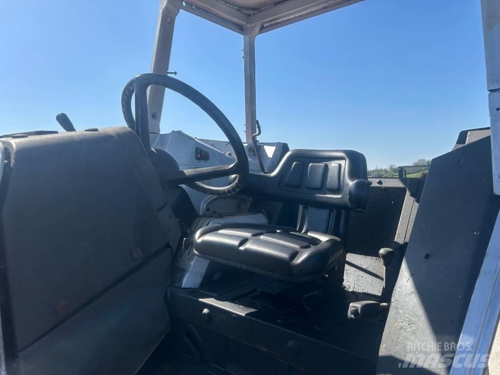 Massey Ferguson 399 Трактори
