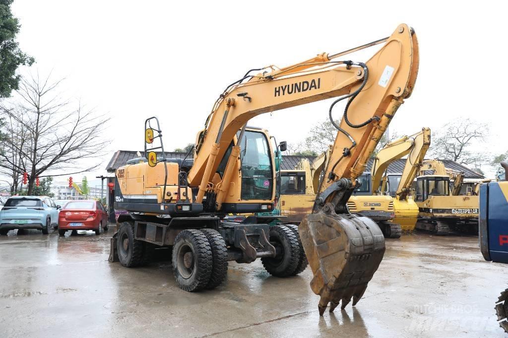 Hyundai 150W-9 Колесни екскаватори