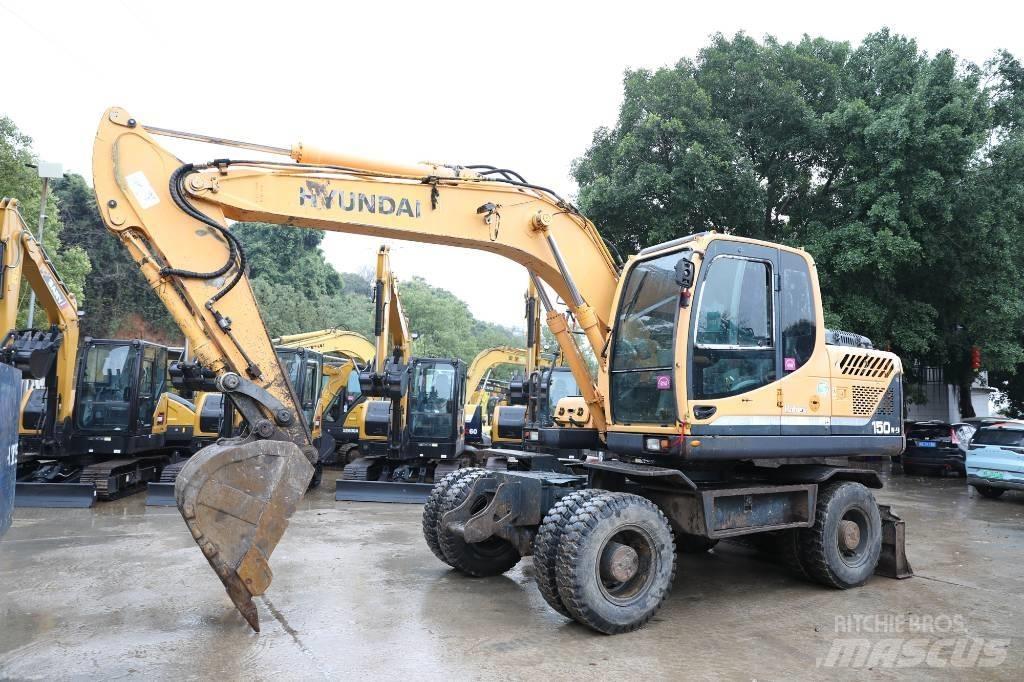 Hyundai 150W-9 Колесни екскаватори